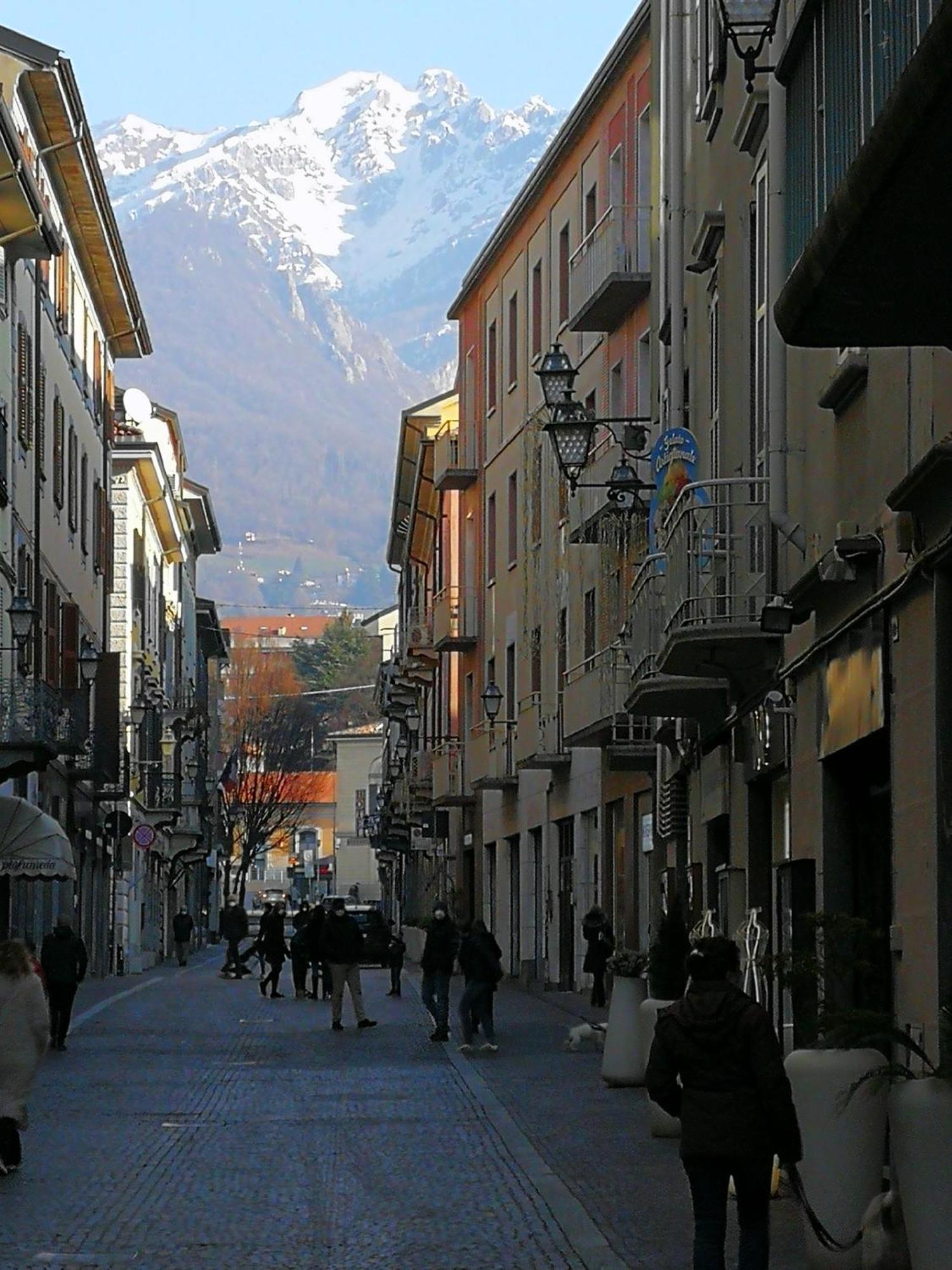 Big Romantic Lake View & Terrace Lecco Exterior foto