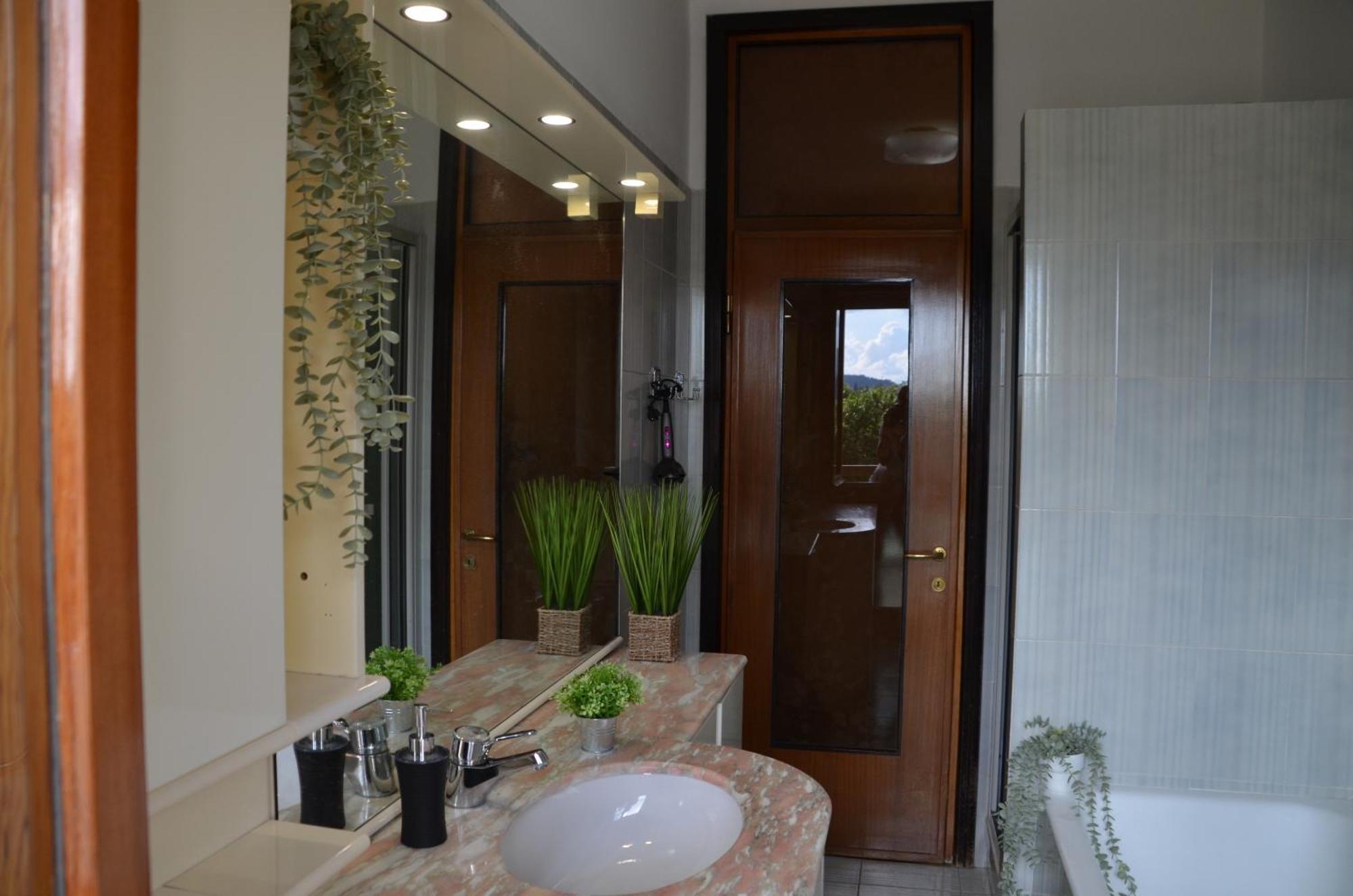 Big Romantic Lake View & Terrace Lecco Exterior foto